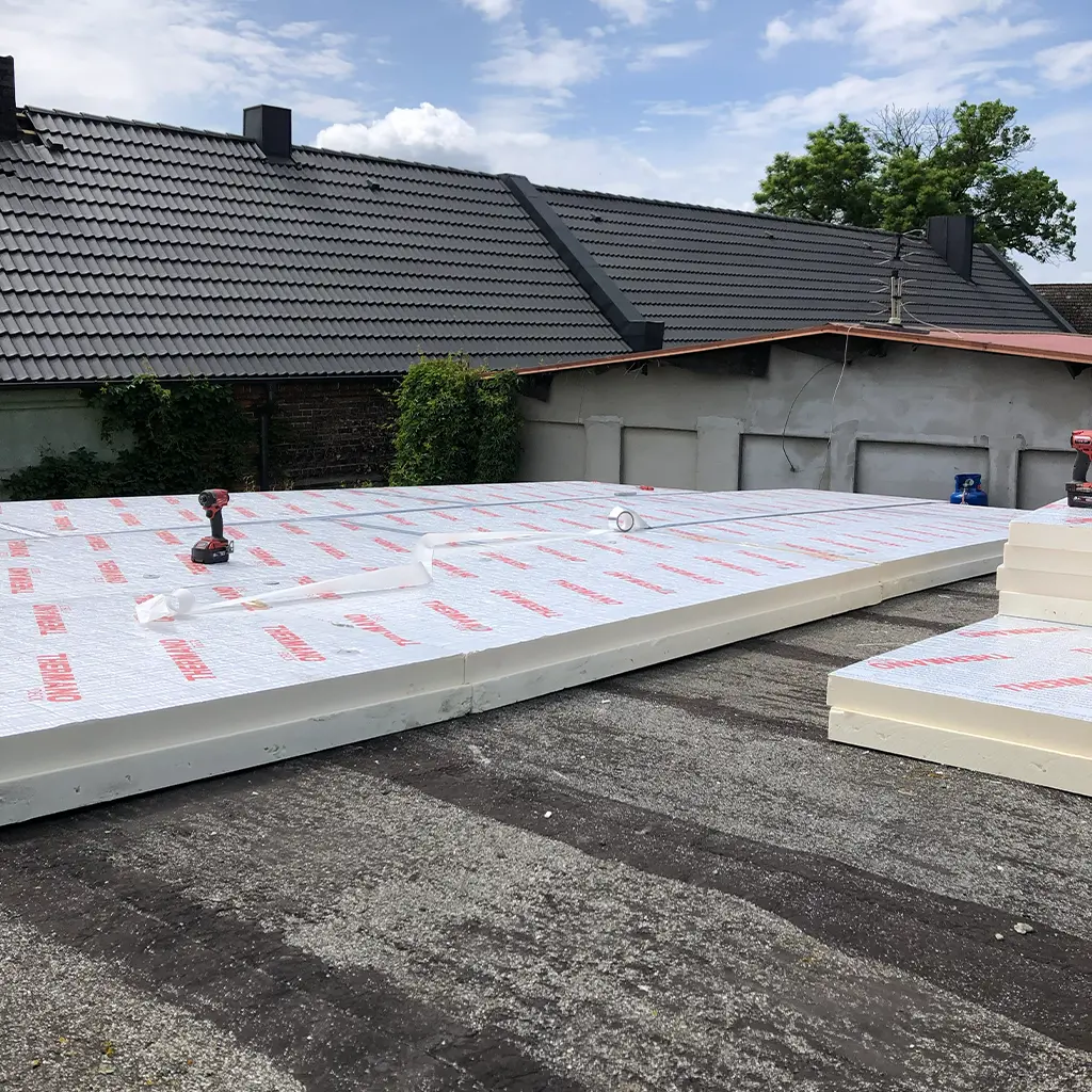 Termoizolacja dachu — Skyline Dekarstwo